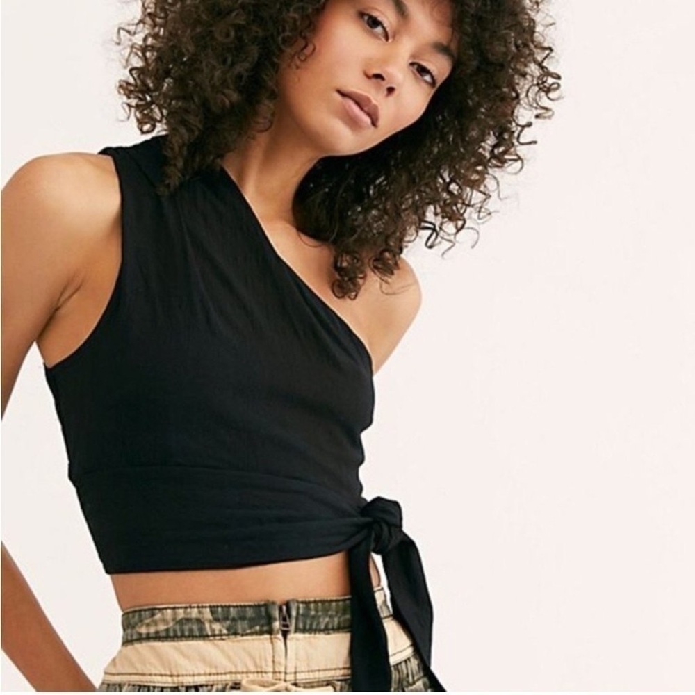 Free People Carmen Top Black One Shoulder Tie Side Shirt Stretch OB948308 Sze XL